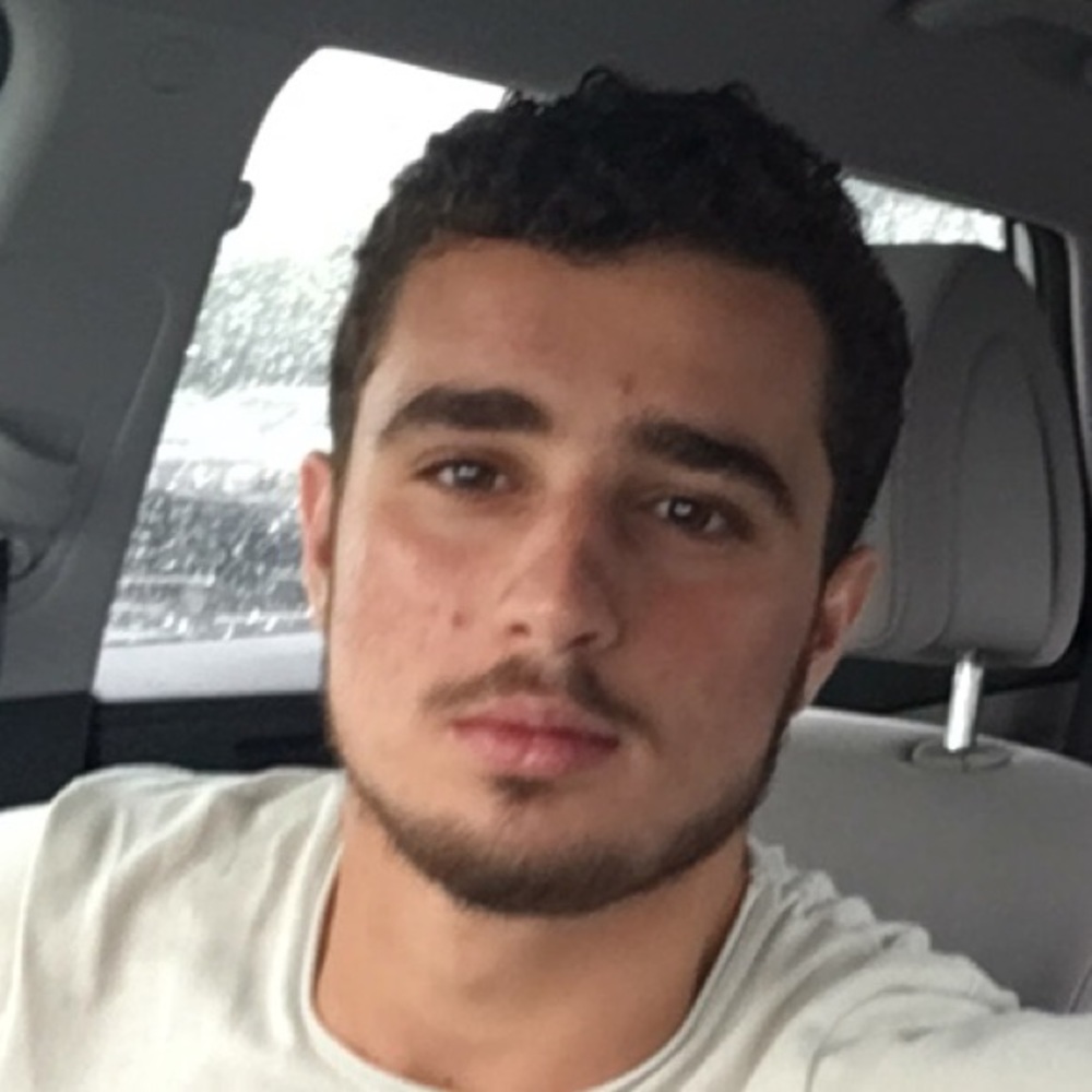 Meet your Posher, Bernardo